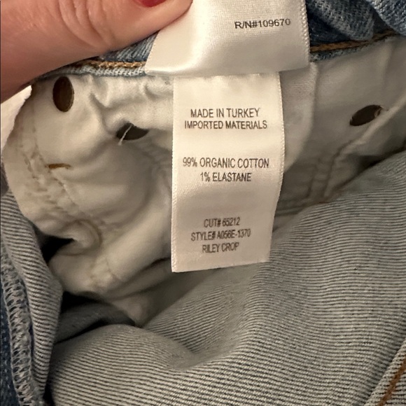 Agolde Riley High Rise Crop Jean - Picture 5 of 6